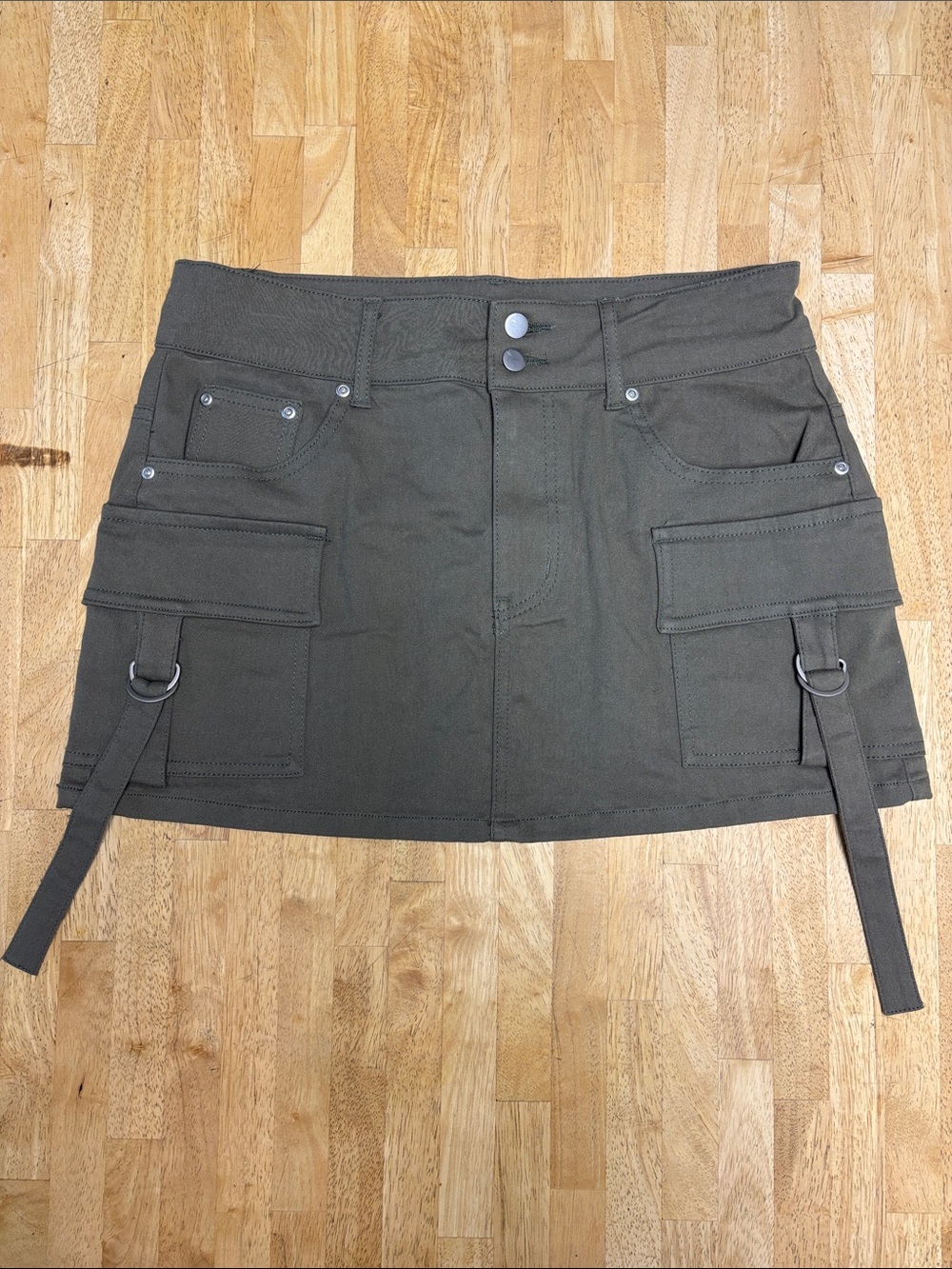 EUC Harper & Ivy Olive Green Y2K-Inspired Utility Cargo Skirt w/D Ring Straps